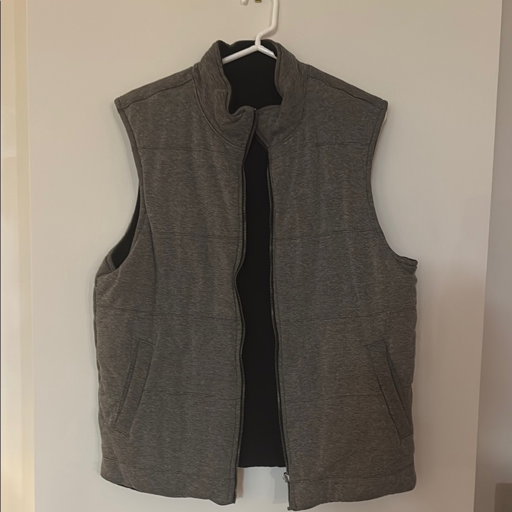 Banana Republic Reservable Black/Gray Quilted Vest